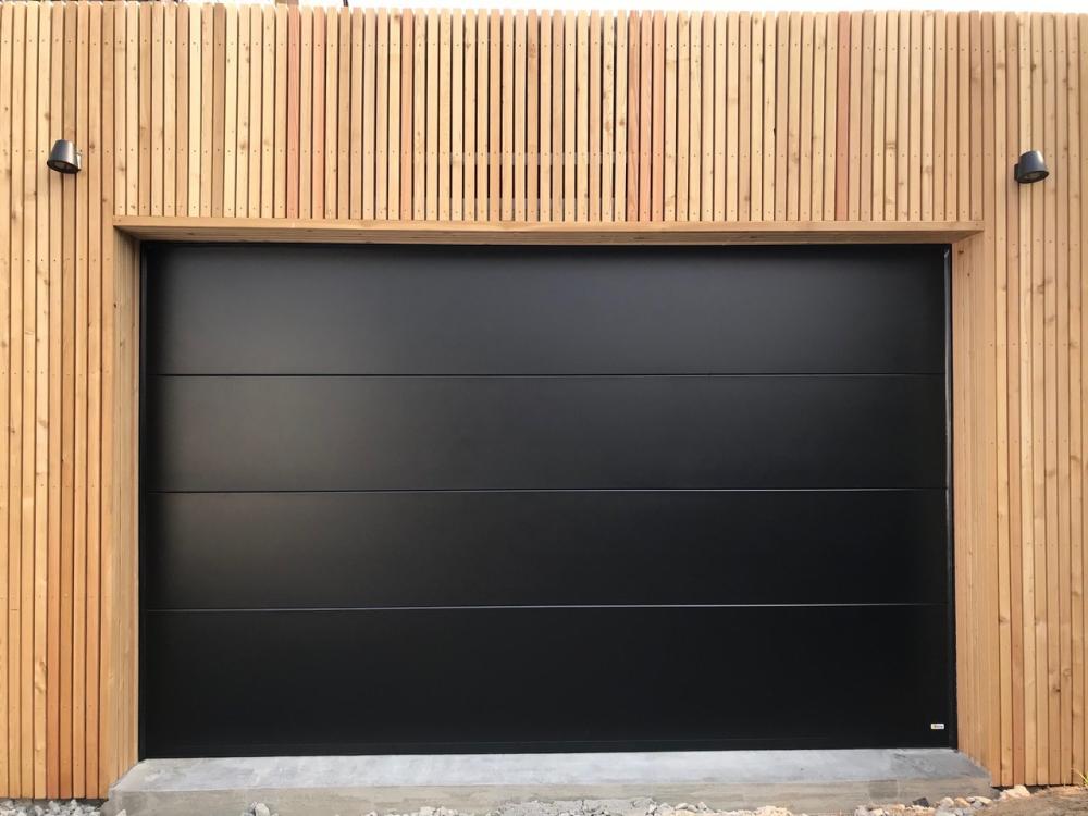 porte de garage battante